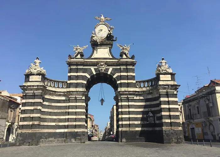 Rapisardi Centro 公寓 *